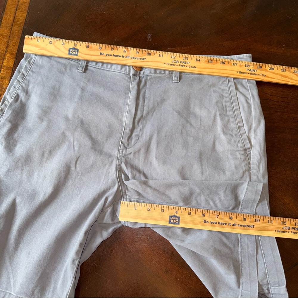 Tommy Bahama Men’s Gray Flat Front Shorts Size 36 Marlin Logo Cotton/Spandex - Picture 5 of 5